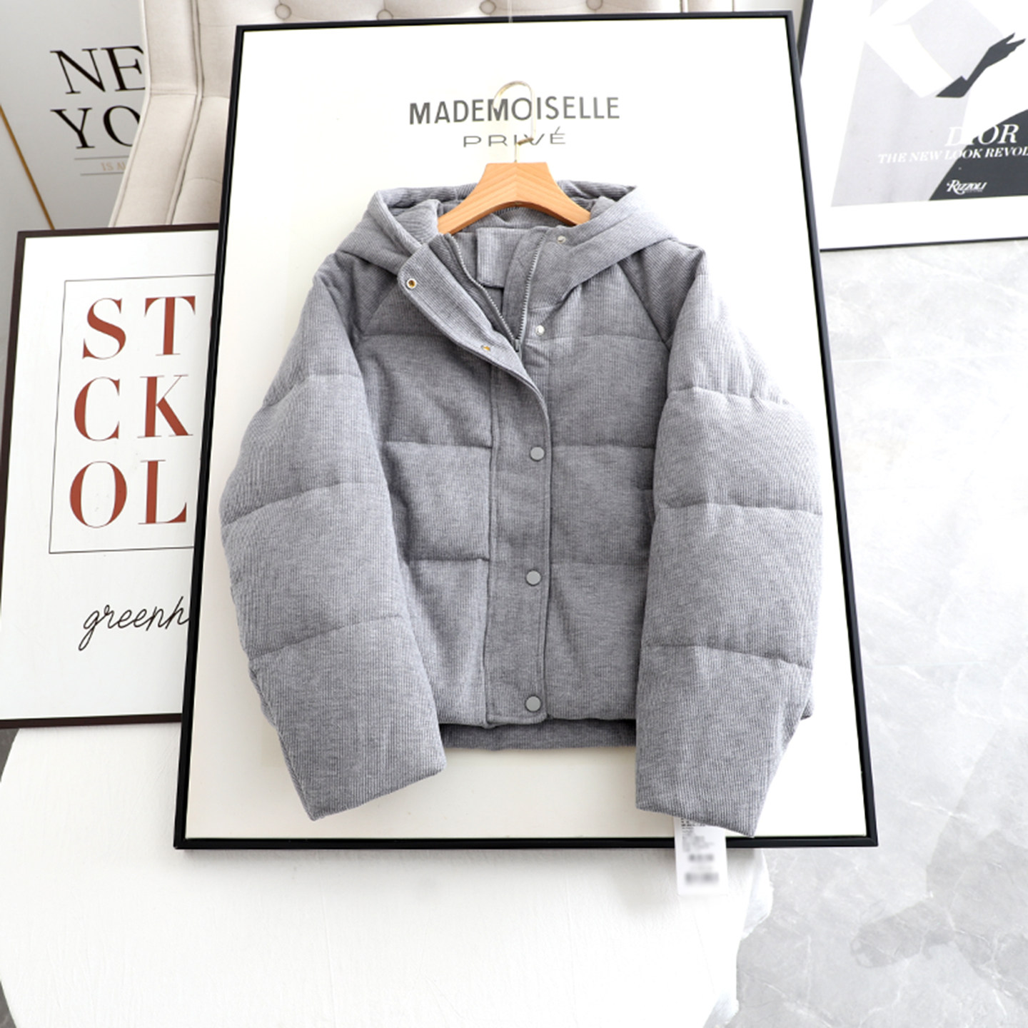 麦系の2025冬季新款时尚宽松显瘦小个子减龄连帽短款羽绒服外套女,女装/女士精品,羽绒服,淘宝优惠券,粉丝福利购,淘宝优惠卷