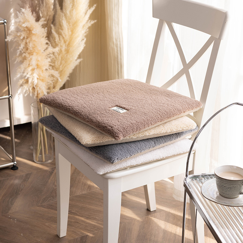 秋冬毛绒椅子垫加厚羊驼绒餐椅垫简约家用屁垫防滑坐垫办公室座垫