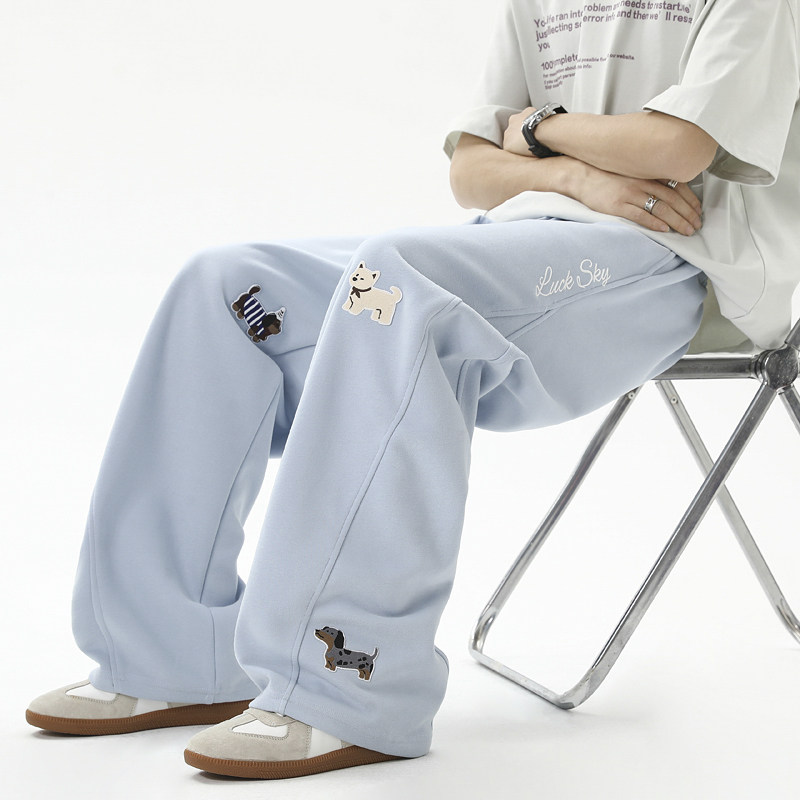 现货2026春季高品质趣味腊肠狗刺绣弯刀阔腿休闲裤K2507-特P50，男装休闲裤，星座418-2