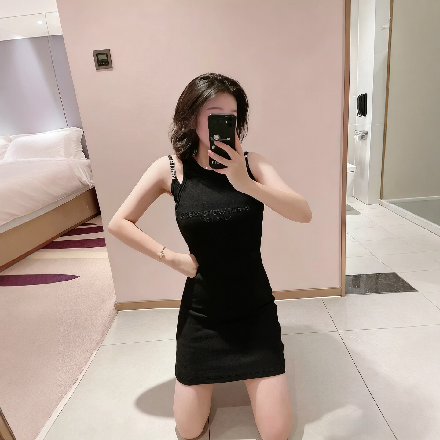 大王假两件修身辣妹包臀连衣裙