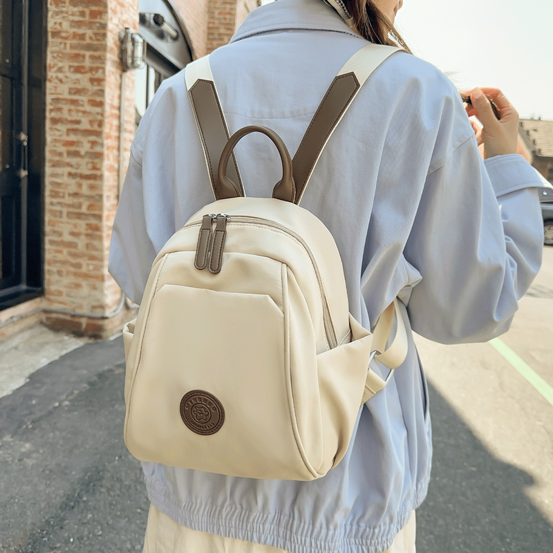 香港IT HKins双肩包女旅游小包2025新款通勤包包休闲妈咪包旅行包