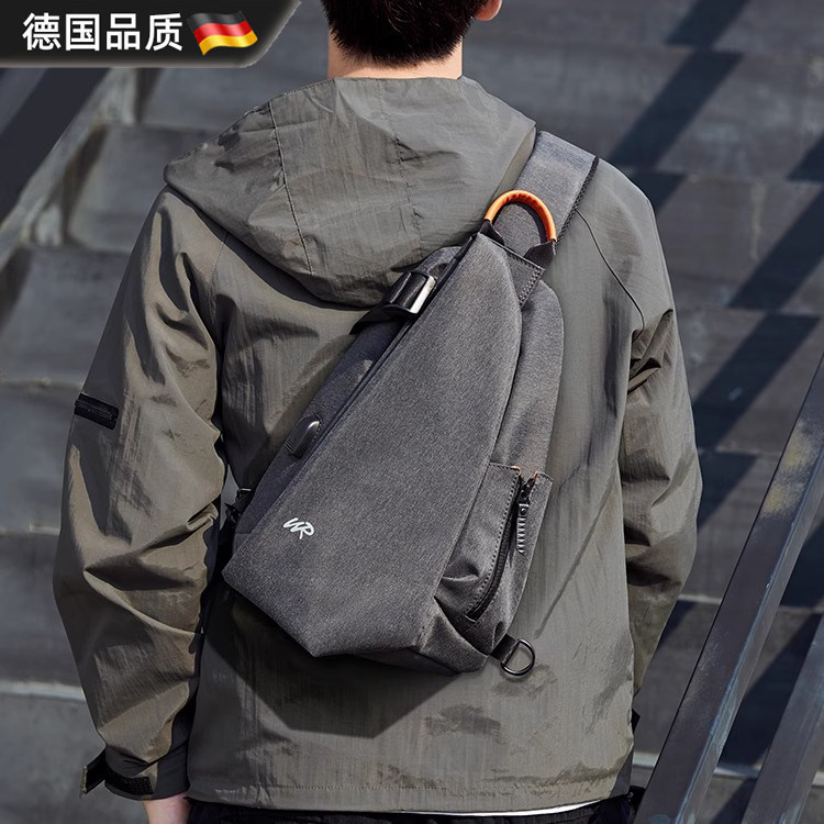 德国斜挎包男胸包街头跨包包休闲跨肩多功能小背包斜背单肩男士包