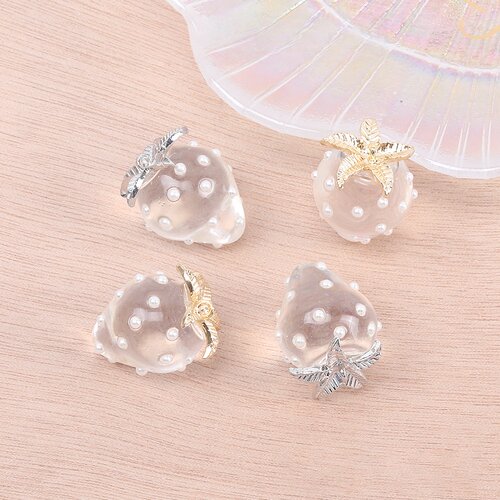 日本进口通透白色草莓树脂吊坠