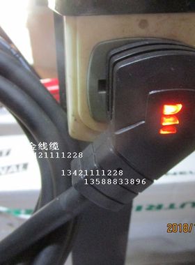 美国 怪兽 PowerLine200 带灯高品质发烧级 音响功放电源线 2米