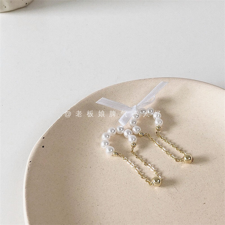 白色珍珠蝴蝶结少女心链条耳骨夹