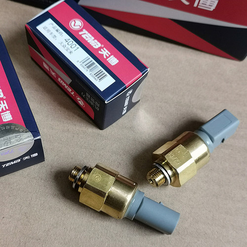 宝来高尔夫助力泵开关油压传感器