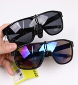 澳单男子中性运动太阳镜墨镜遮阳镜跑步骑行户外防紫外线护目镜