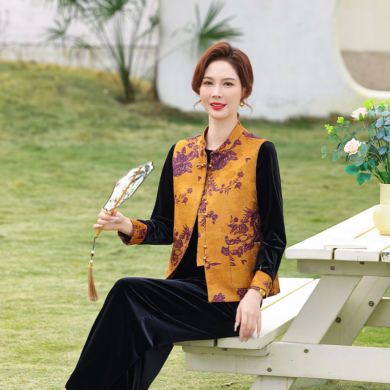 新中式妈妈春装金丝绒印花马甲两件套中老年洋气休闲套装女