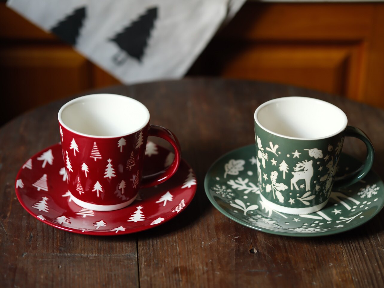 外贸出口 圣诞节日浮雕陶瓷水杯子早餐马克杯杯碟水果点心碟