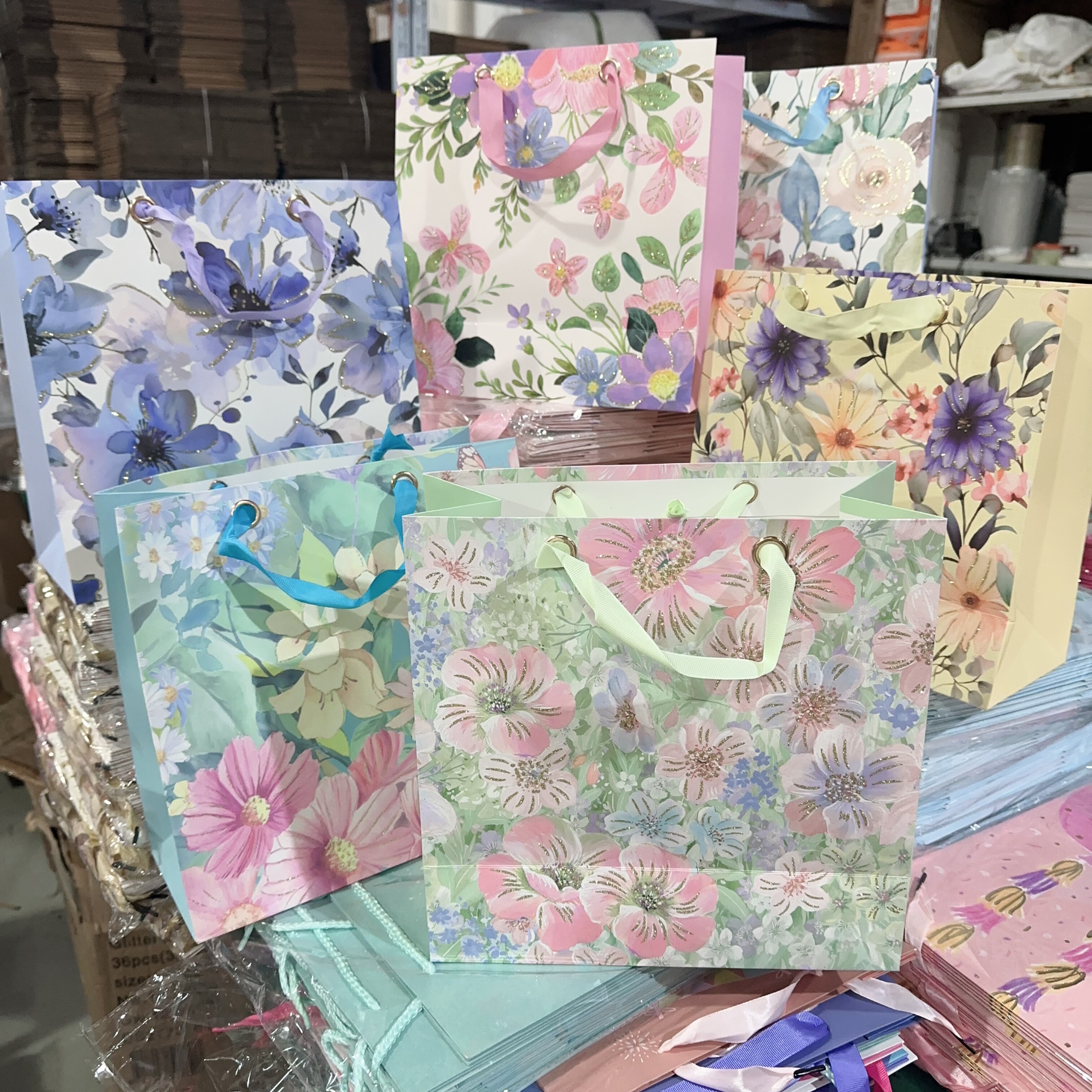 外贸礼品袋 12个 28*28*12.5cm 出澳大利亚尾货 加厚硬壳纸正方形