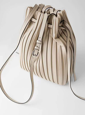 Z家女包褶皱水桶包2024新款时尚单肩斜挎包简约束口小打褶手提包