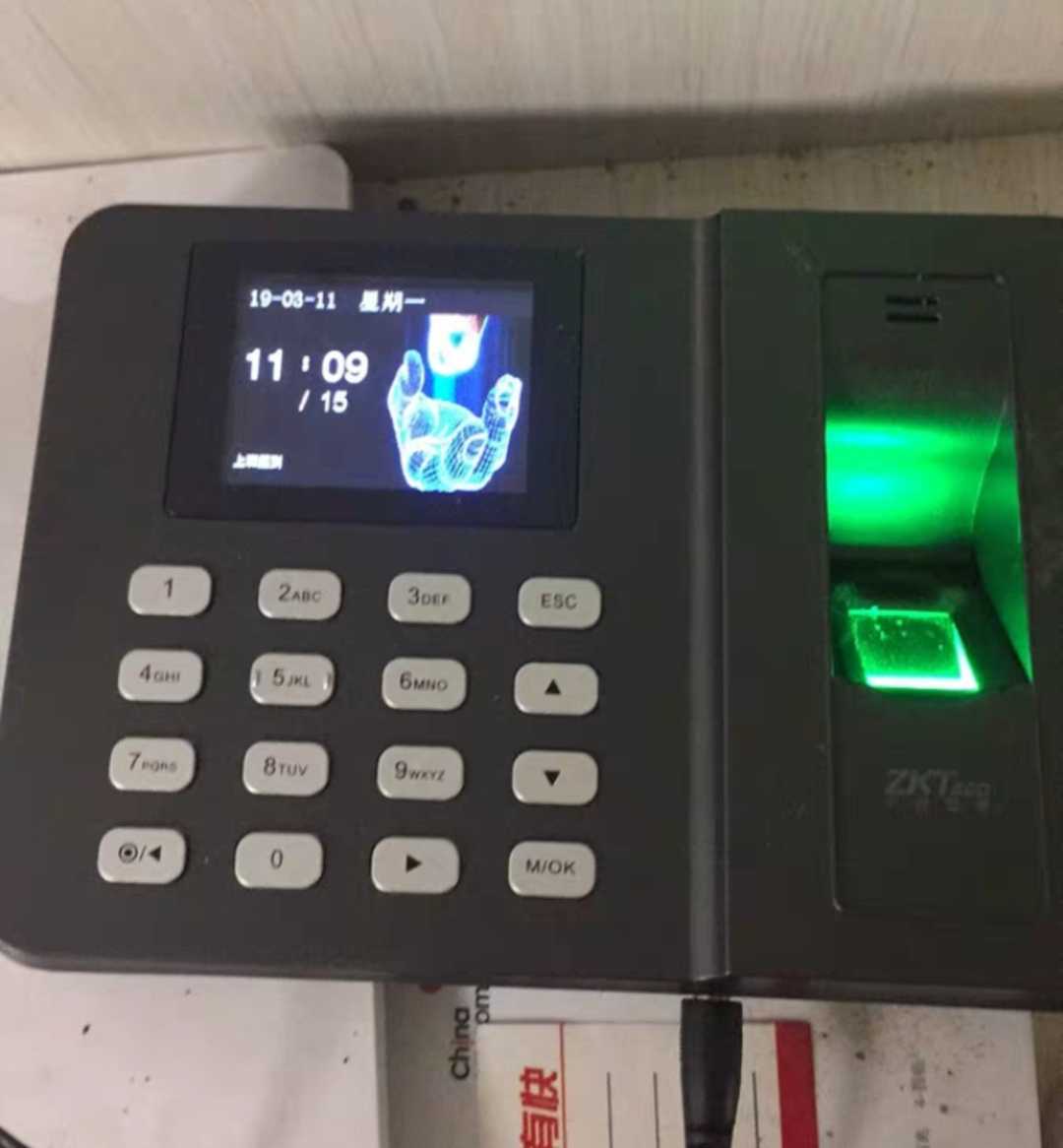 5折！中控zk3960指纹考勤机手指打卡机员工上班签到机打卡器