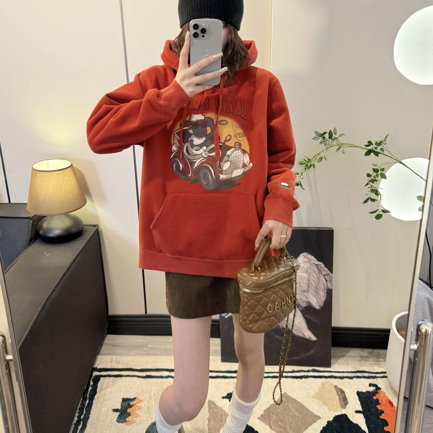 Yongwill小羊纸袋8806墨镜羊纯棉印花加绒连帽卫衣宽松韩版红色冬