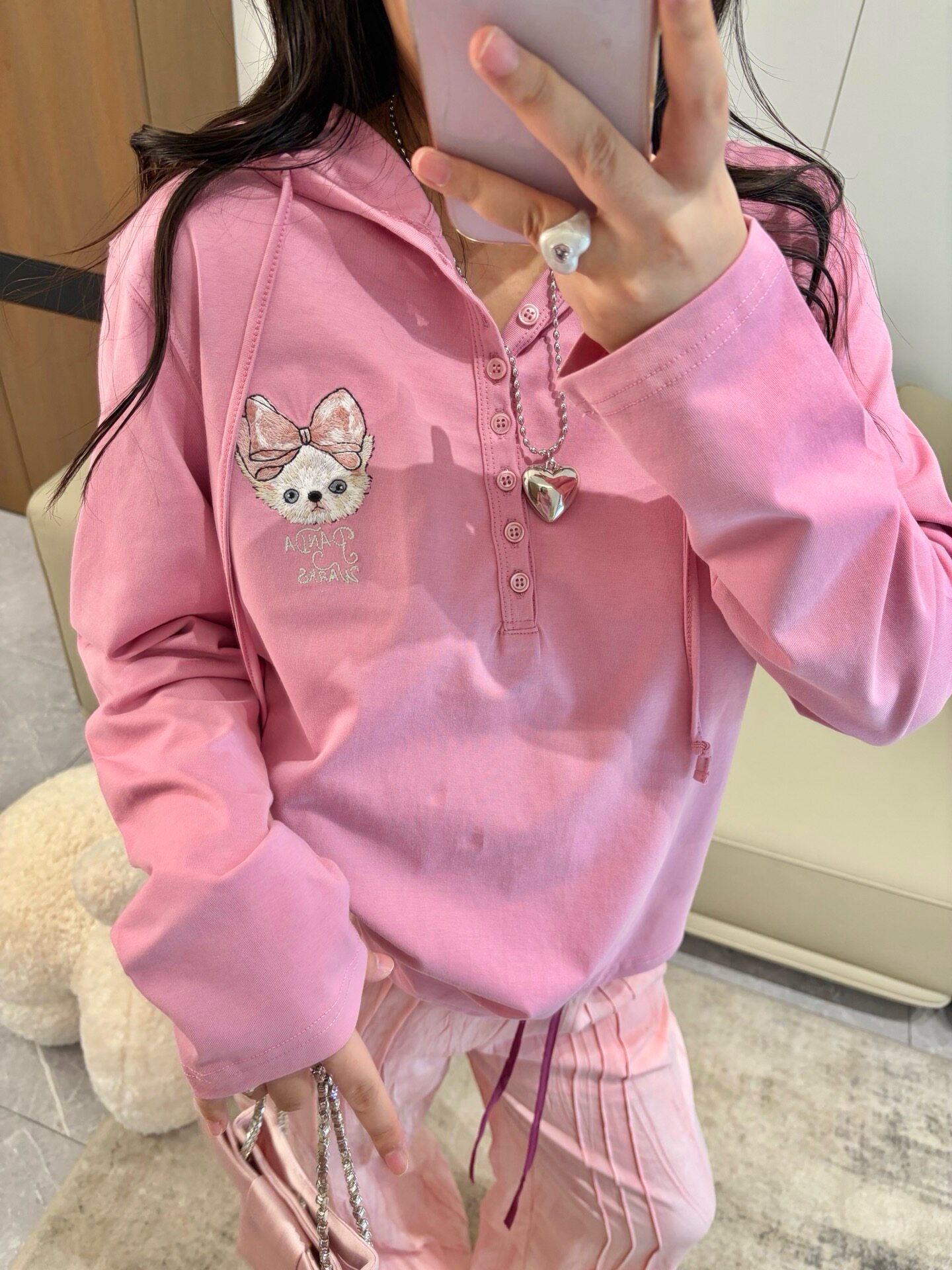 Pandawarks熊猫纸袋26318蝴蝶结狗刺绣纯棉连帽长袖衫T恤宽松秋