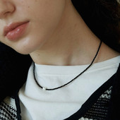 L施家珍珠天然黑尖晶石爆闪黑色项链锁骨链女不掉色百搭叠戴素