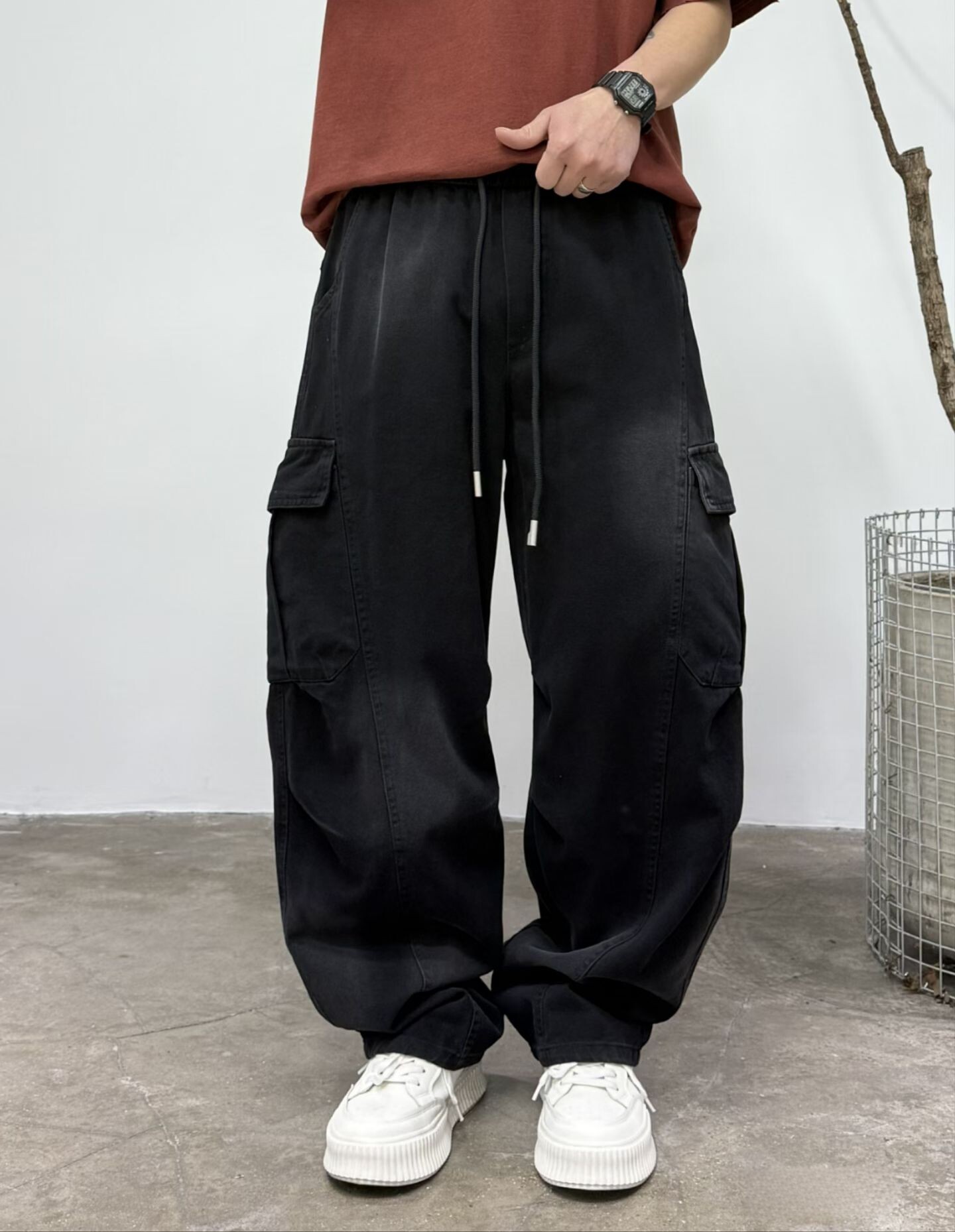 2026春夏新款美式复古水洗做旧弯刀工装牛仔裤男宽松直筒阔腿裤潮