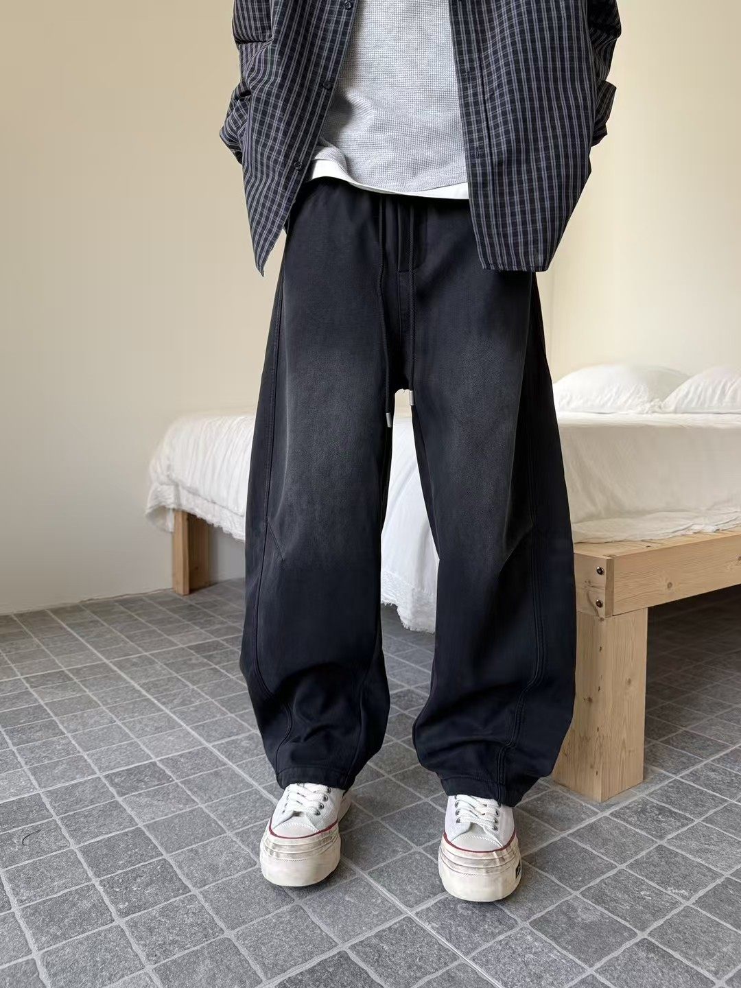 冬季新款男士加绒牛仔裤宽松直筒垂感阔腿裤子美式潮牌休闲弯刀裤