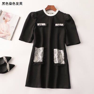 409882 秋长款圆领五分袖连衣裙