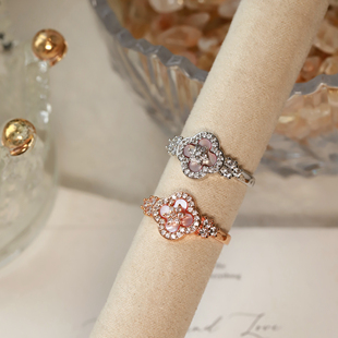 意大利复古宫廷风可爱粉贝母四叶草戒指女小众设计超仙高级感指环