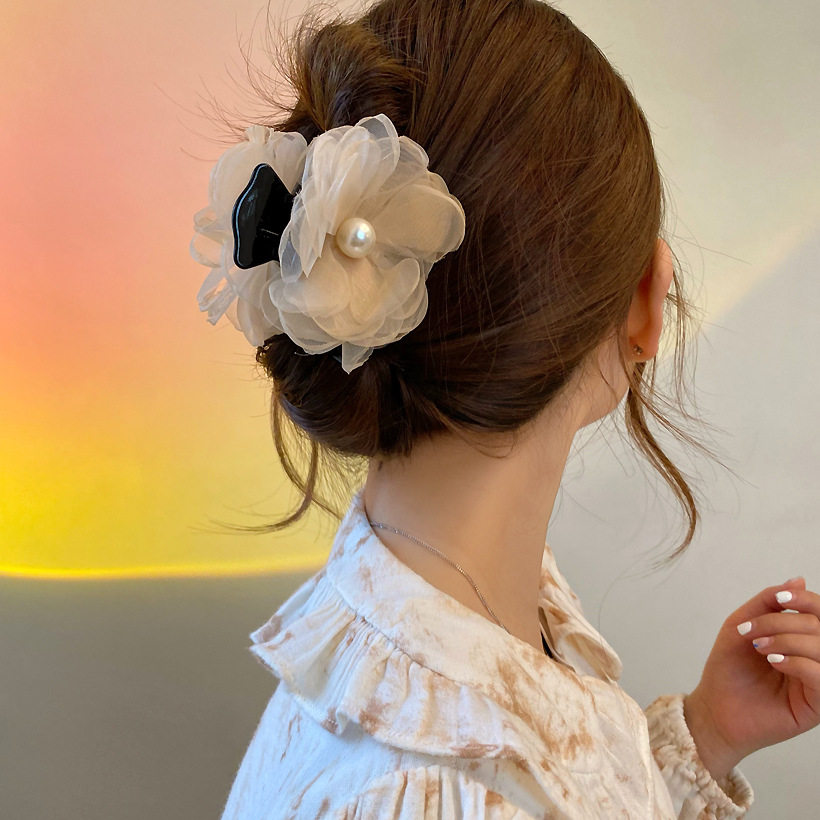 法式复古珍珠花朵抓夹气质女士优雅盘发发抓超仙雪纺大花发夹头饰