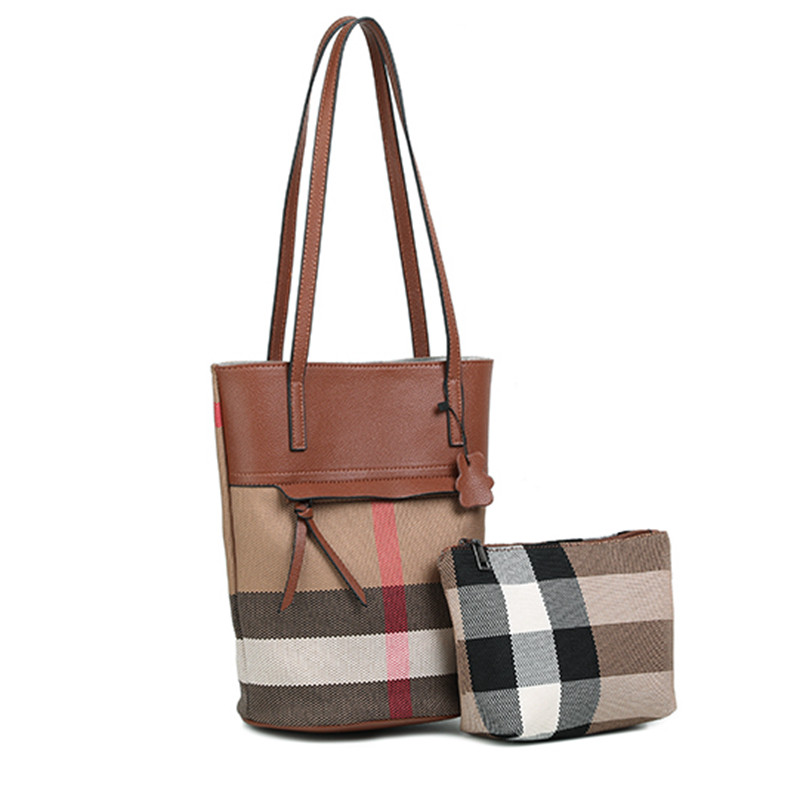 品牌格子帆布包包子母包超火小众不撞款牛皮水桶包女大容量单肩包