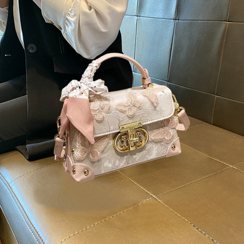 路易米希尔2025新款刺绣小方包