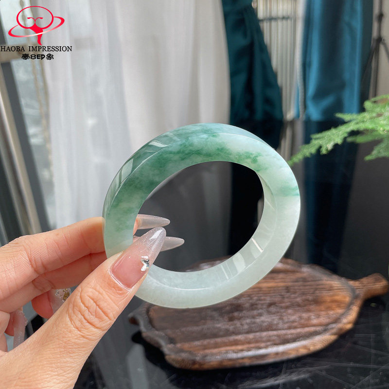 豪8印象珠宝翡翠手镯之家YJ-C33-7天然玉石冰飘花55定制带证书