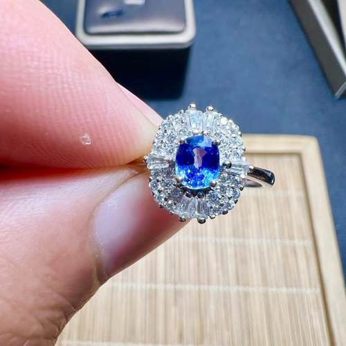 天然无烧矢车菊蓝宝石戒指 4乘5 925银精工镶嵌天然彩宝首饰