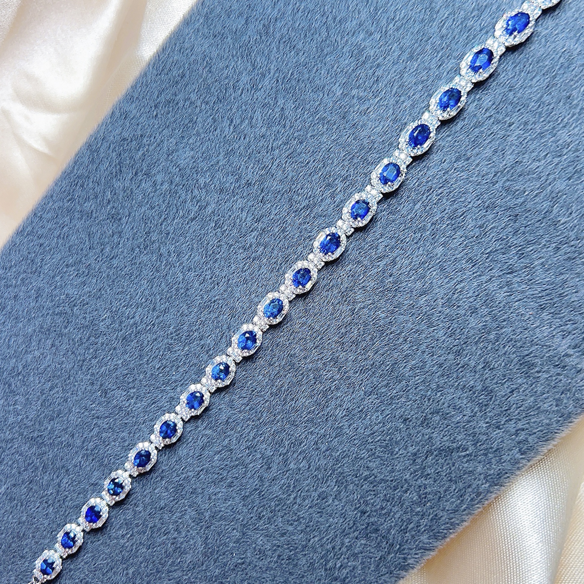 天然皇家蓝蓝宝石满圈手链