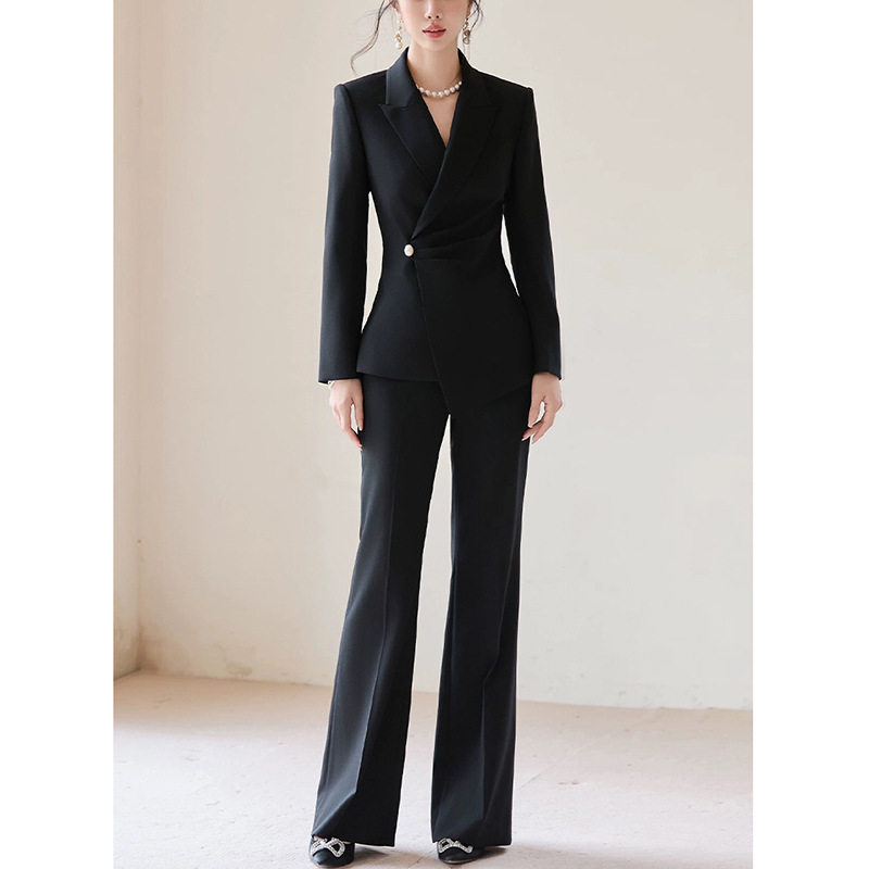 200斤感大码女装黑色西装套装胖mm春装西服微喇裤两件套2631