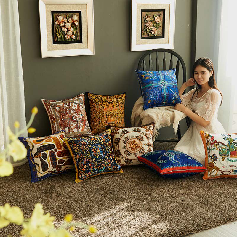 丽丝绒轻奢爱马系列靠垫抱枕套皮带骏马沙发车载腰靠枕双面印花