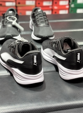 彪马PUMA新款男子低帮轻便透气缓震百搭运动休闲黑白跑步鞋310040