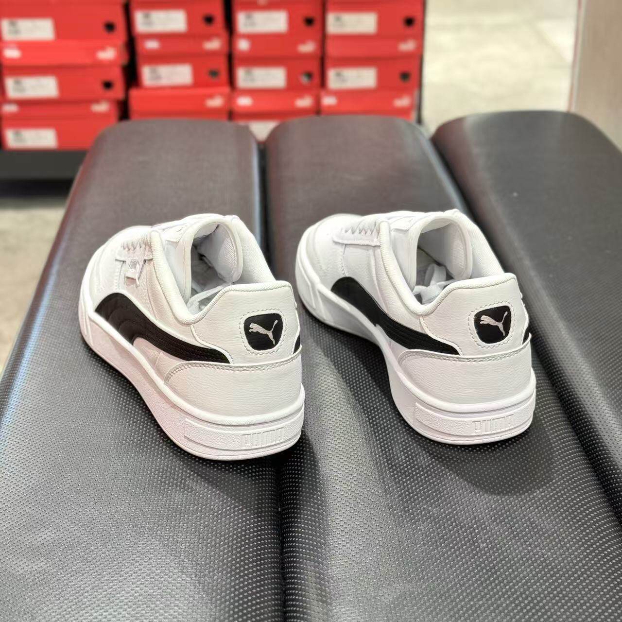 彪马PUMA男女情侣复古低帮轻便皮面黑白色百搭运动休闲板鞋384953