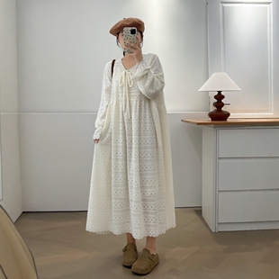 森系文艺甜美圆领系带温柔风蕾丝气质连衣裙宽松减龄加绒打底长裙