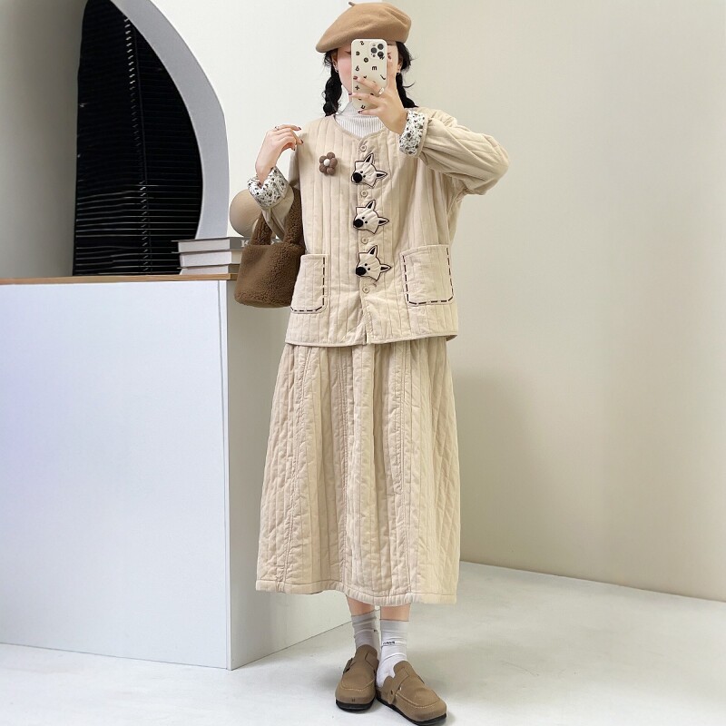 24冬日新品文艺风贴布狐狸门襟加棉竖条纹软糯棉衣+棉裙套装女