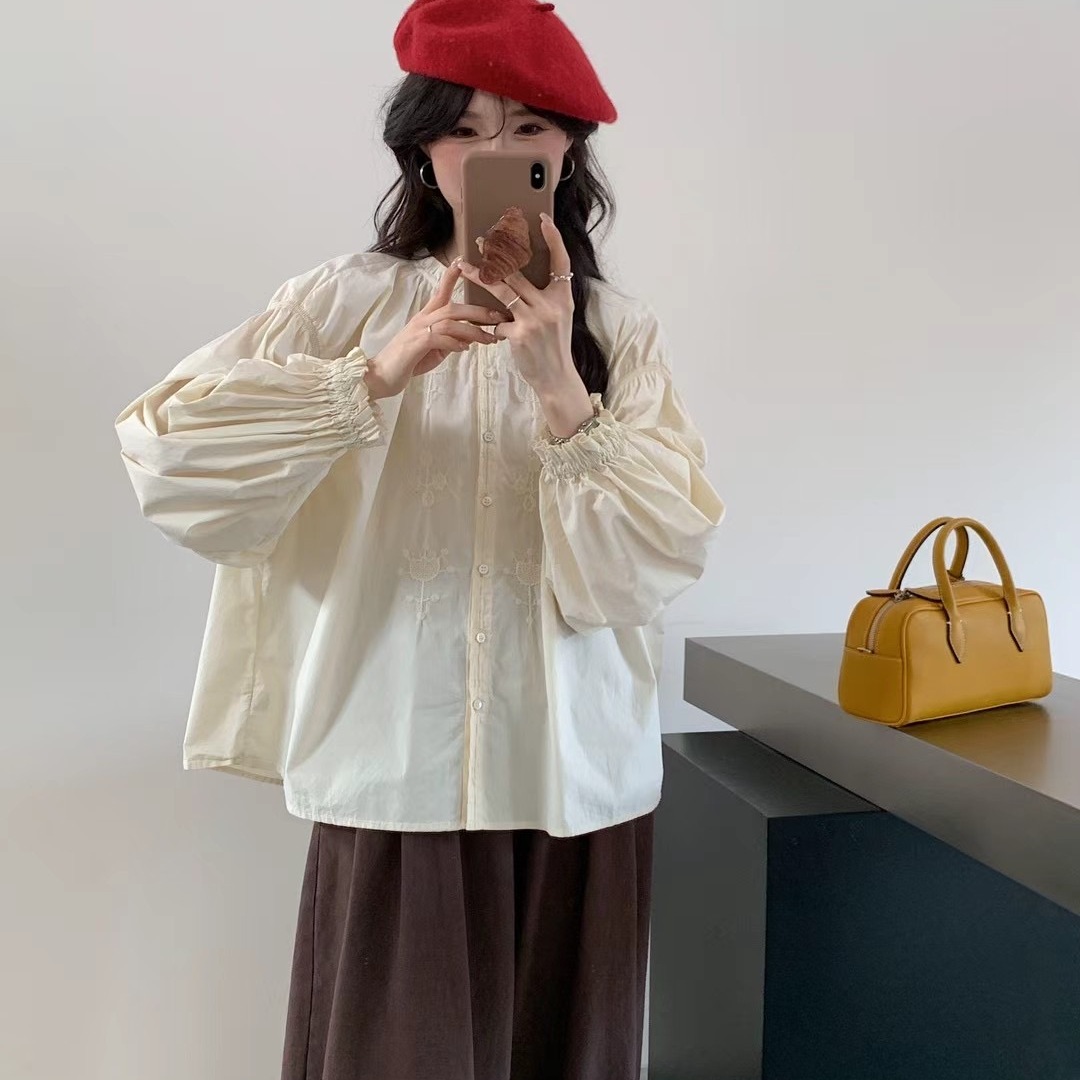 灯笼袖刺绣棉布长袖衬衫大版型