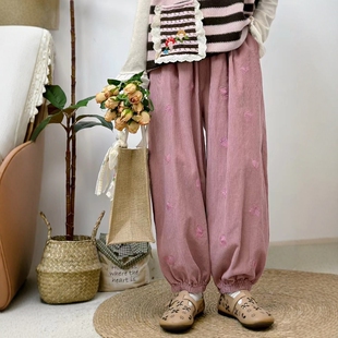 森系秋冬新刺绣蝴蝶松紧腰灯芯绒裤子宽松版收裤脚9分休闲裤子女