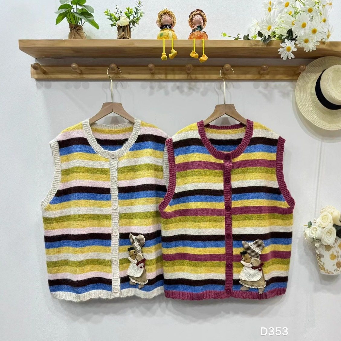 森系新款圆领彩色条纹单排扣针织马甲甜美百搭软糯无袖开衫毛衣女