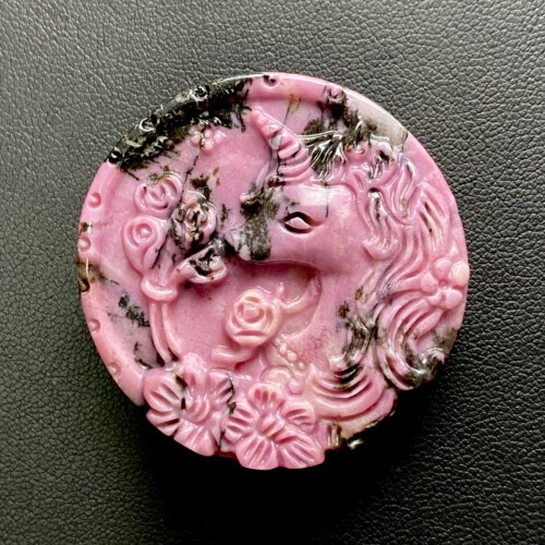 独角兽 粉紫色带墨天然蔷薇辉石