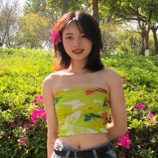 杨云户外装备加工厂万三名魔术辣妹头巾抹胸裹女防晒上衣面罩围脖