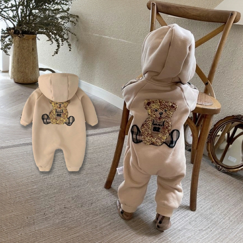 新生儿秋冬加绒连体衣服宝宝可爱