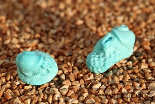 jewelrypedia少见可爱题材 天然湖北产原矿玉化料蓝松石小蜗牛