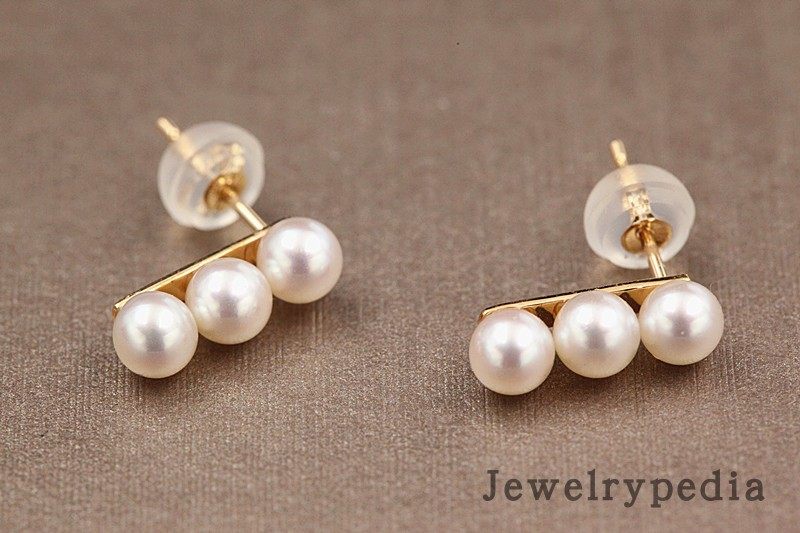 【jewelrypedia】4~4.5mm日本Akoya海水白珍珠平衡木18K金耳钉