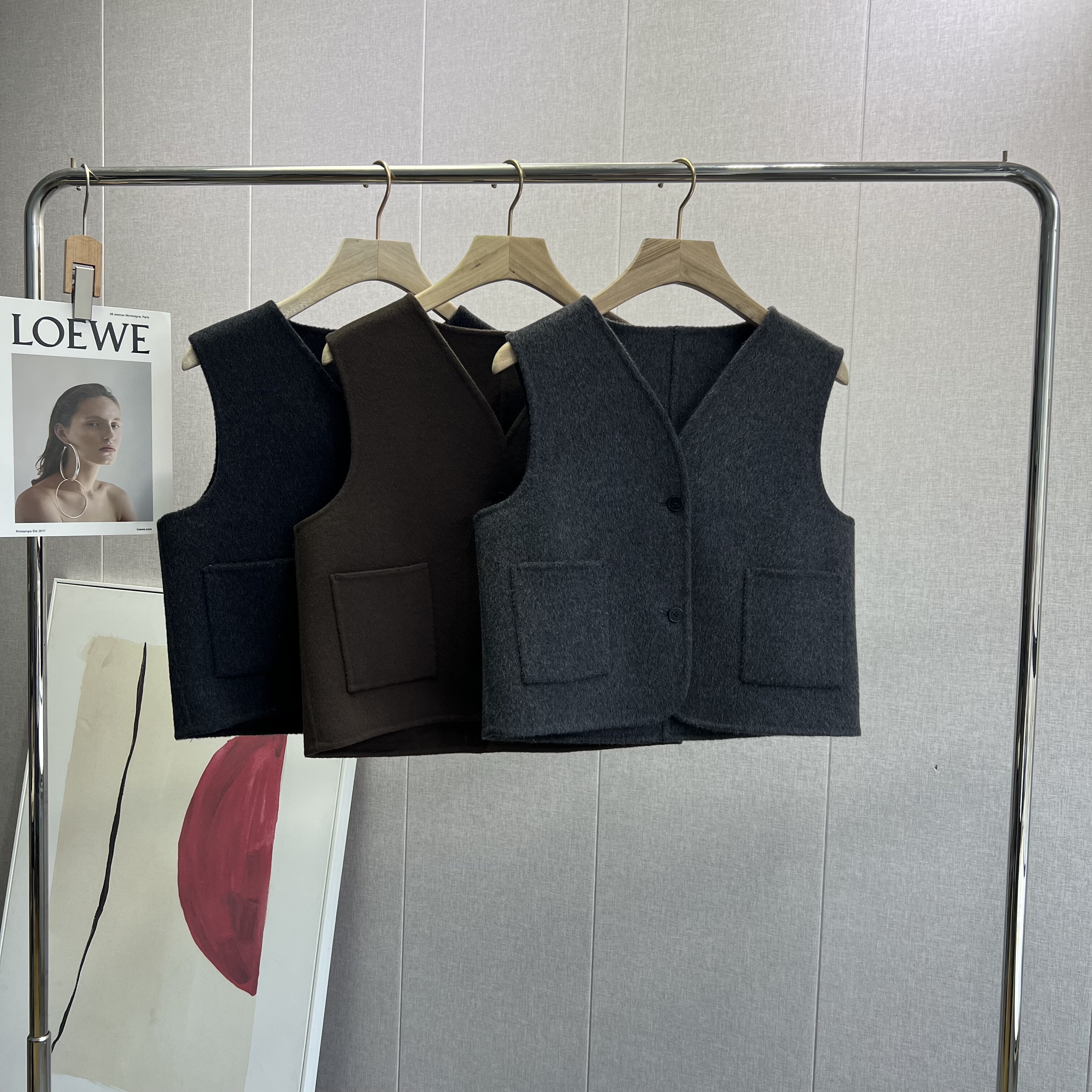 贵价叠穿！真丝羊毛羊驼毛双面呢 V领无袖短款毛呢马甲女秋冬新款