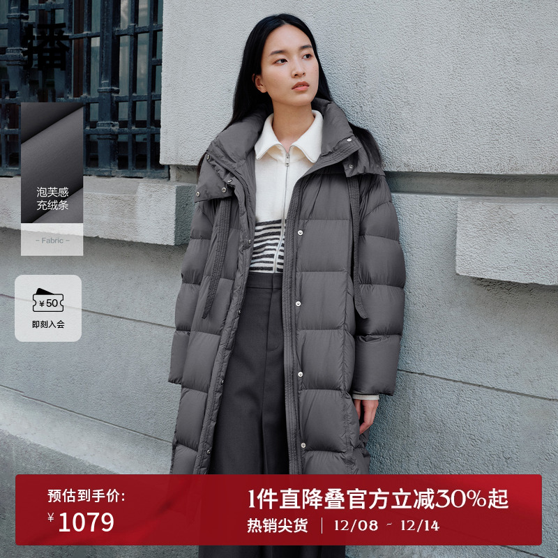 温暖舒适连帽半高领，质感顺色拉链