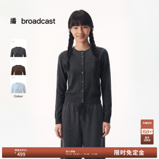 【预售免定金】播26冬圆领针织开衫女休闲宽松松弛上衣DDT4UD2082