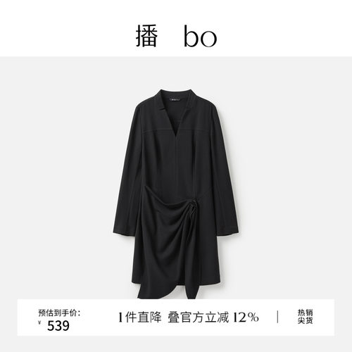 腰间褶皱堆叠遮肉，bo光泽感金属拉链