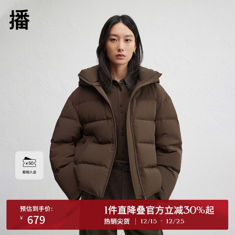 质感顺色拉链，斜插口袋方便收纳