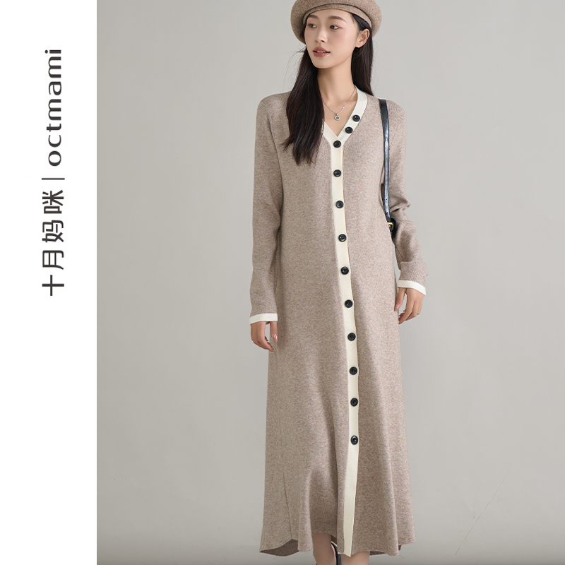 十月妈咪V领针织长袖毛衣裙