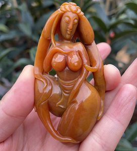 杨玉家云南天然黄龙玉洋烟河籽料玉贵人唐女大师作品证书送礼新品